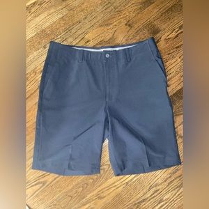 PGA TOUR NAVY GOLF SHORTS 34 waist